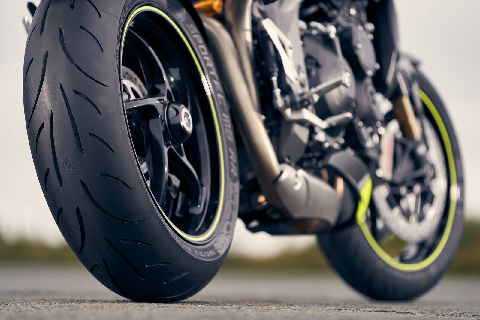 Metzeler launches Sportec M9RR supersports tyre | Visordown